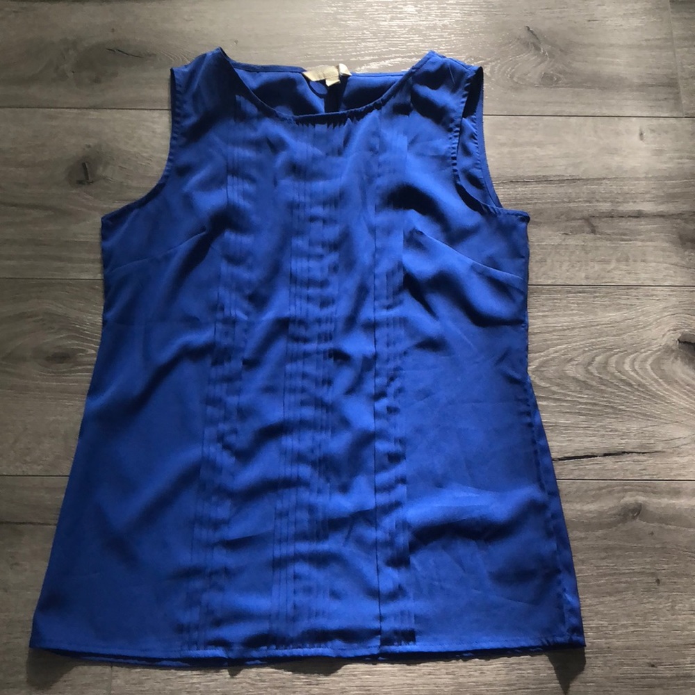 Banana Republic blue top- NEW without tag